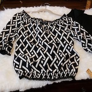 (XXS) WHBM Beautiful Black and White Silk Blouse
